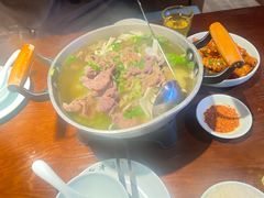 -全牛匠·乐山跷脚牛肉(西单华威约饭街店)