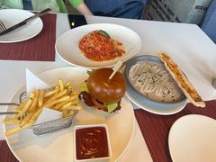 -WOLFGANG PUCK KITCHEN & BAR(迪士尼小镇店)
