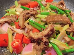 -聚汇三少·龙虾·中餐厅(莫邪路新天地店)