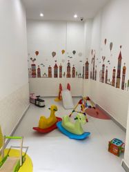 -Pony Baby宝尼婴幼儿游泳SPA馆