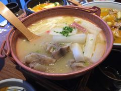 -云海肴·汽锅鸡·云南菜(天山百盛优客店)