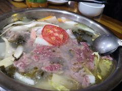 -泸州酸菜豆花火锅川师店