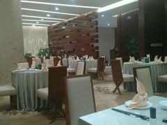 -湖影中餐厅·南京金茂威斯汀大酒店