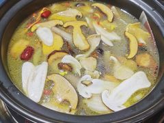 -野菌皇海景野生菌火锅(滨海大道店)
