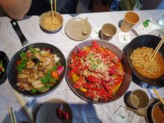 -巴厘龙虾·榜首油焖大虾(音乐学院·沿江酒馆店)