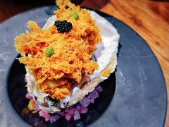 盐烤香酥生蚝配鱼子酱-星叶·东南亚料理(宁波万象汇店)
