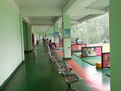 -仙霞高尔夫练习场-停车场