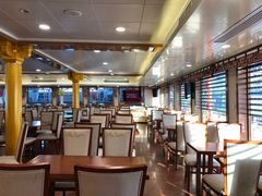 大堂-新龙船黄浦江餐饮游船官方自营店