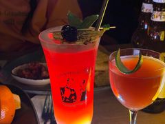 -FOUR PLAY BAR