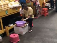 -三亚新鸿港水果一级批发市场