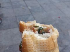 -Bánh Mì Huynh Hoa