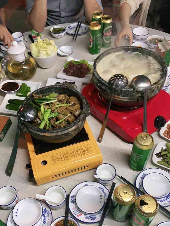 墨脱石锅椰子鸡·东山羊(大东海店)-"来三亚怎么也要吃下椰子鸡…跟着