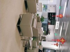 -上海冠松华奥奥迪4S店(张江店)