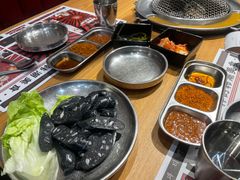 -青瓦炭韩潮烤肉(花园道店)