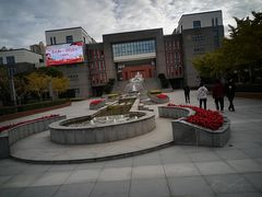 -上海师范大学附属中学(三林校区)