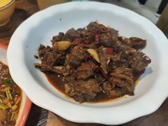 -老三样·美食研究中心(世贸路店)