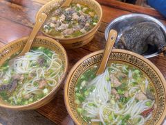 -正宗李家土鸡米线店