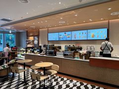 -星巴克臻选(莘庄仲盛店)