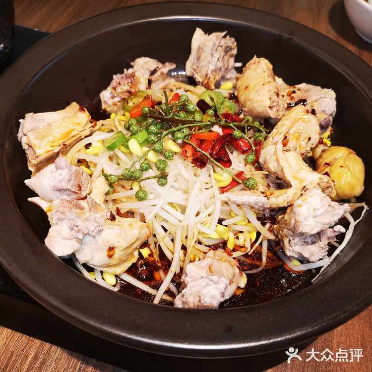 一鸡两吃～特色汽锅鸡[调皮]