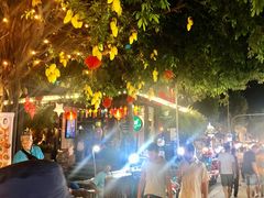 -周日夜市