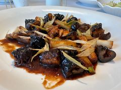 葱烧海参-鱼翅楼·津派砂锅鱼翅(水上公园店)
