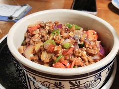 传统黑三剁配薄饼-雀舞云南菜(天津天河城购物中心店)