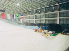 -乔波室内滑雪场