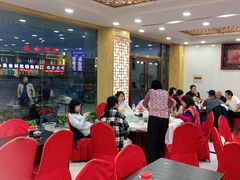 大堂-撒拉人家.酸菜牦牛肉火锅