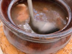 土茯苓花生猪骨汤-新享乐海鲜(翠华路店)