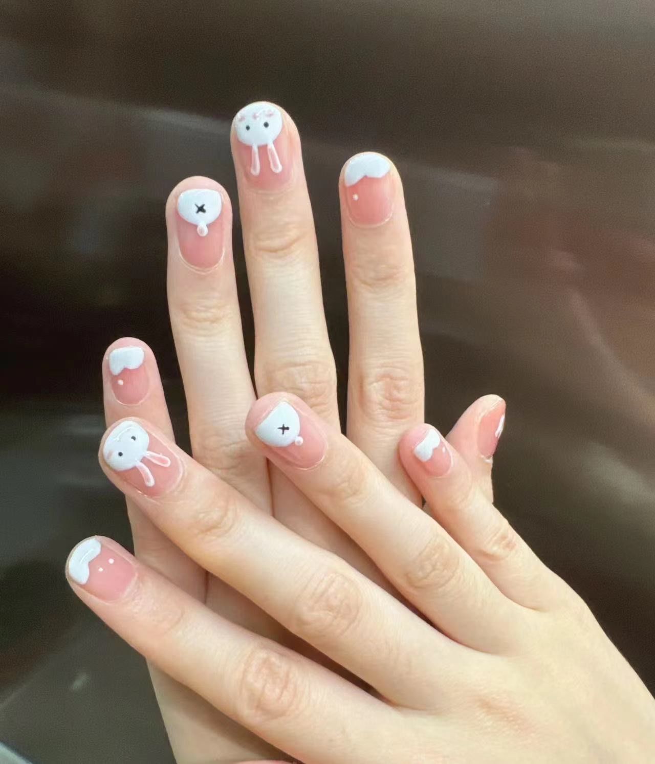单纯可爱的小兔兔指甲