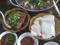 -小杨翘脚牛肉