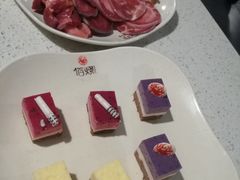 -佰烧海鲜烤肉火锅自助(世茂国际广场店)