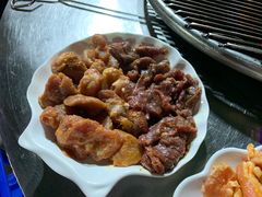 小香猪-小辣椒汤锅烧烤(温泉南街店)