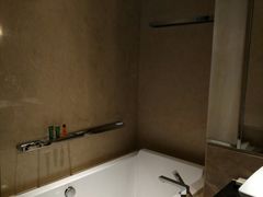 -广州天河希尔顿酒店