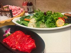 -老牌坊云南鱼豆花火锅(哈西万达店)