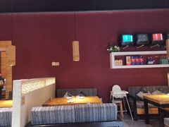 大堂-苹果树下艺术餐厅(宋庄店)