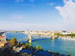 -多瑙河畔鞋履雕塑