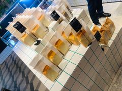 -Dough&Joe团憩(瑞虹天地月亮湾店)