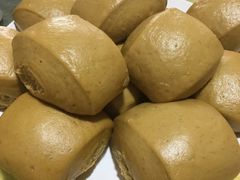 麦包-鲤鱼塘农家山庄