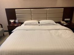 -华雅花园大酒店