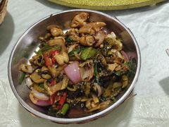 -红旗山庄(圭峰山店)