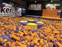 -Tenker Club弹刻极限主题公园 · 蹦床 · 团建 · 生日派对(大关店)