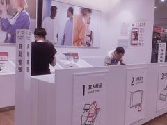 -优衣库(上海虹口龙之梦店)