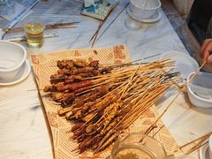 -老街烧烤大排档·地道湖北菜·龙虾馆(汉口火车站店)