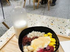 鲜奶麻薯烧仙草-MINIPOPO鲜奶·甜品(宽厚里店)
