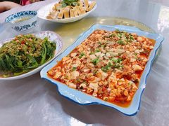 -洪霞餐馆