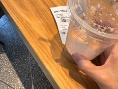 -星巴克(上海长宁来福士1F店)