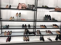 -CHARLES&KEITH(1234space店)