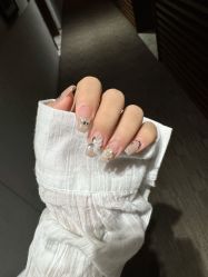 -荷茉里美甲美睫