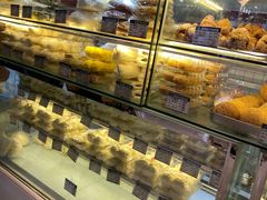 -白玉兰食品甜凤店(合生汇店)